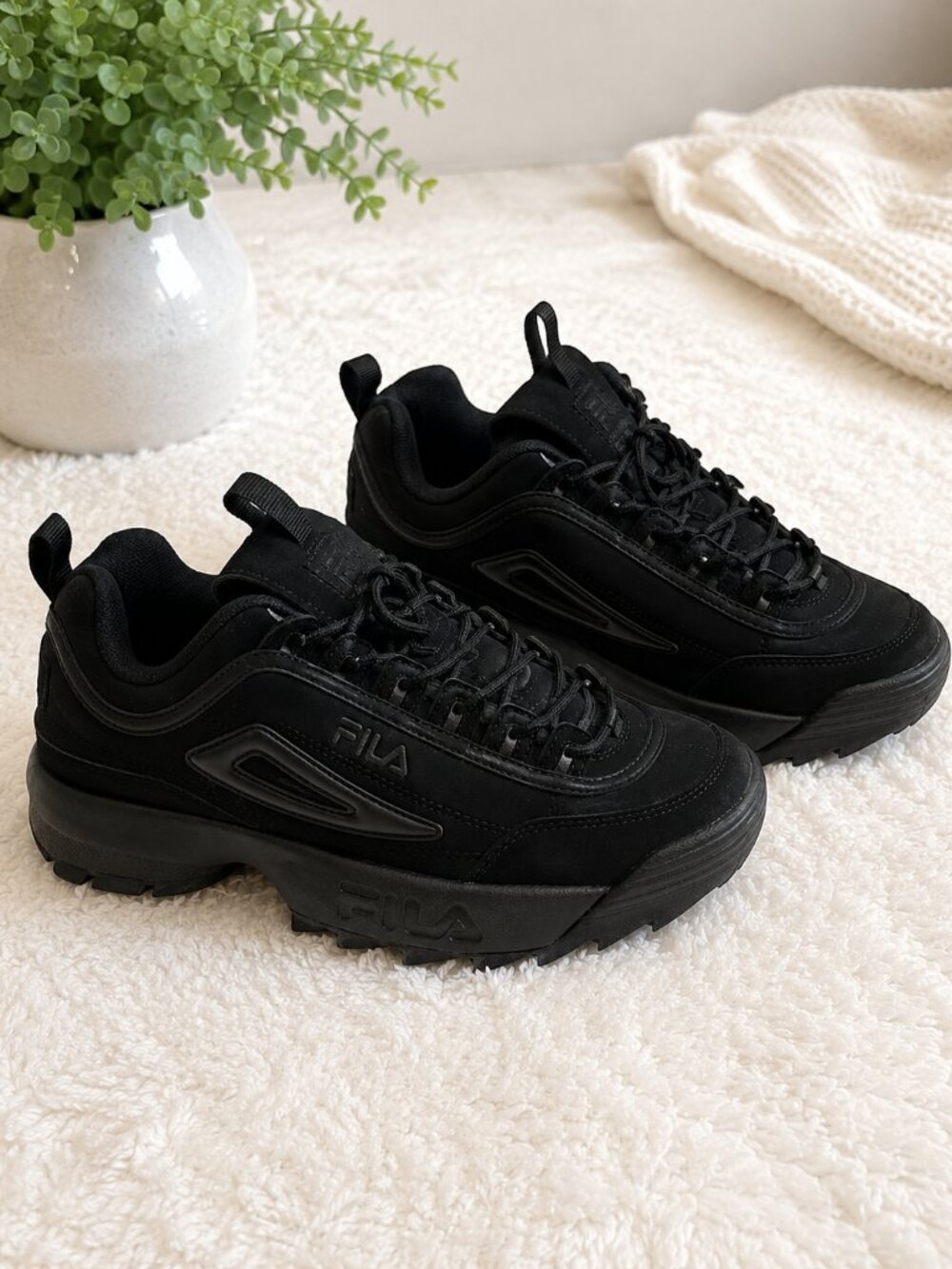 FILA Women’s Black Chunky Lug Sole Sneakers Triple Black Size 8